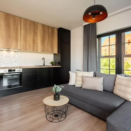 Flatbook - Riverside Loft With Parking