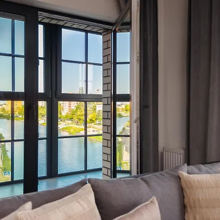 Flatbook - Riverside Loft With Parking Apartament