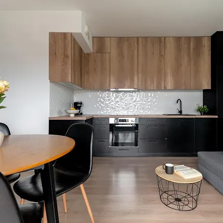 Flatbook - Riverside Loft With Parking
