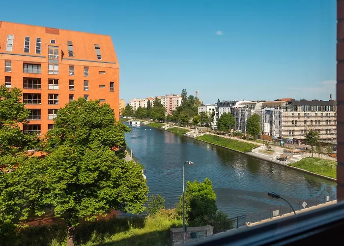 Flatbook - Riverside Loft With Parking Daire Gdansk